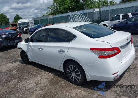 2015 Nissan Sentra S z USA, uszkodzony, nr VIN 3N1AB7AP9FY313858